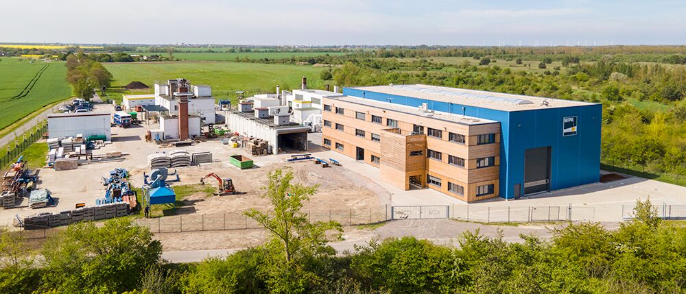 Luftaufnahme der Brandpr&uuml;fstelle in Laue bei Delitzsch umgeben von Feldern und B&auml;umen